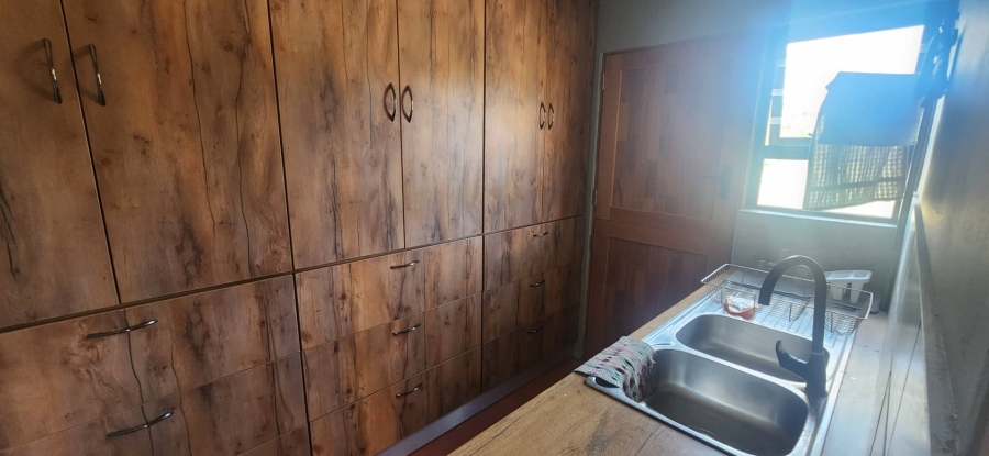 2 Bedroom Property for Sale in Albertinia Western Cape